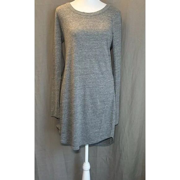NWT CHASER Nordstrom Y2K Grey Long SLEEVE CREW NECK Super Long Tee Size Small - Picture 1 of 12